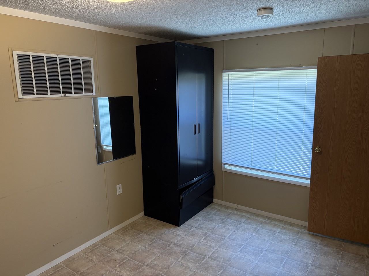 833 Skyview Ln - Photo 6 of 6