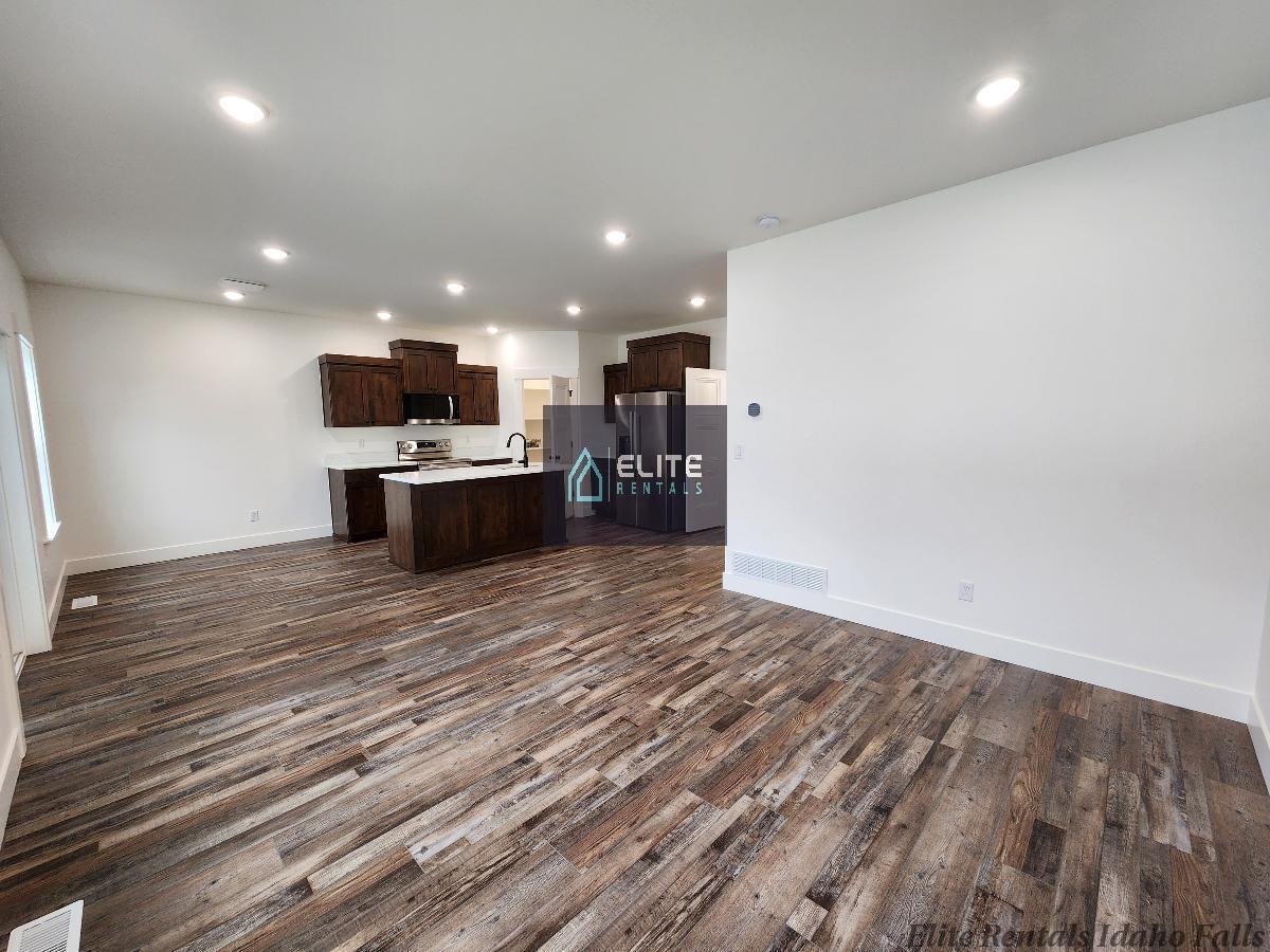 3048 Kai Ct - Photo 6 of 21