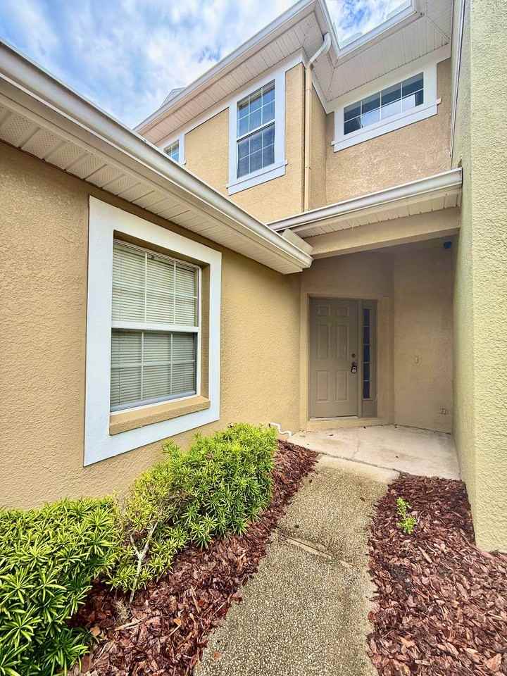 8173 Stone View Dr - Photo 2 of 26