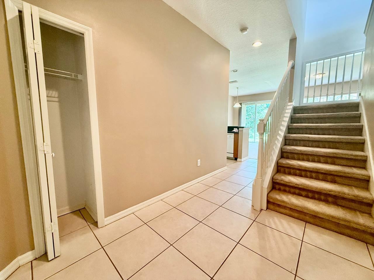 8173 Stone View Dr - Photo 3 of 26
