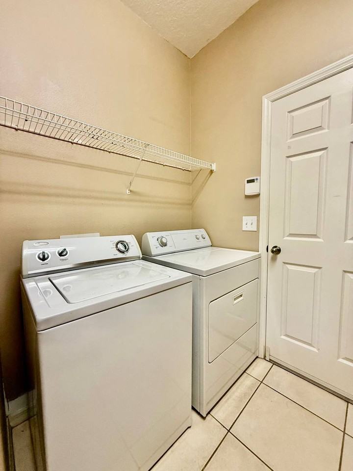 8173 Stone View Dr - Photo 7 of 26