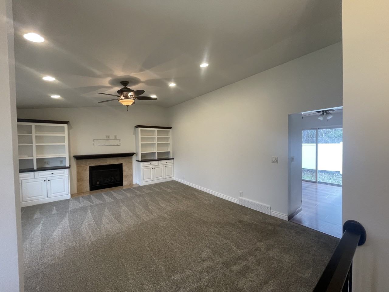 1442 E Sandy Hills Dr - Photo 6 of 26