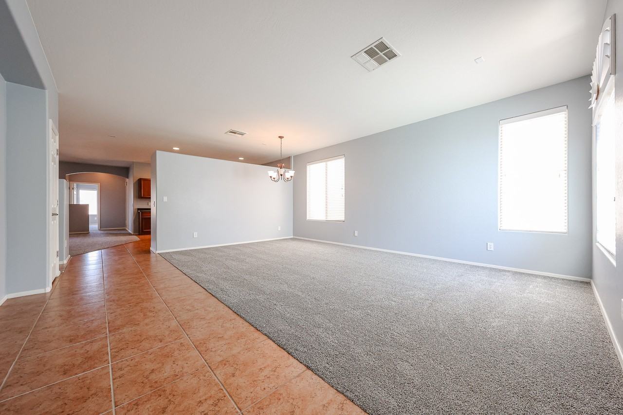 18166 N Jameson Dr - Photo 6 of 42