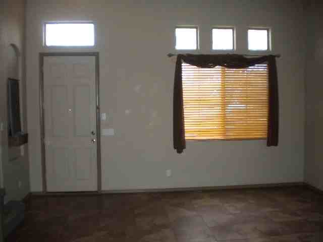 14342 W Cora Ln - Photo 4 of 36