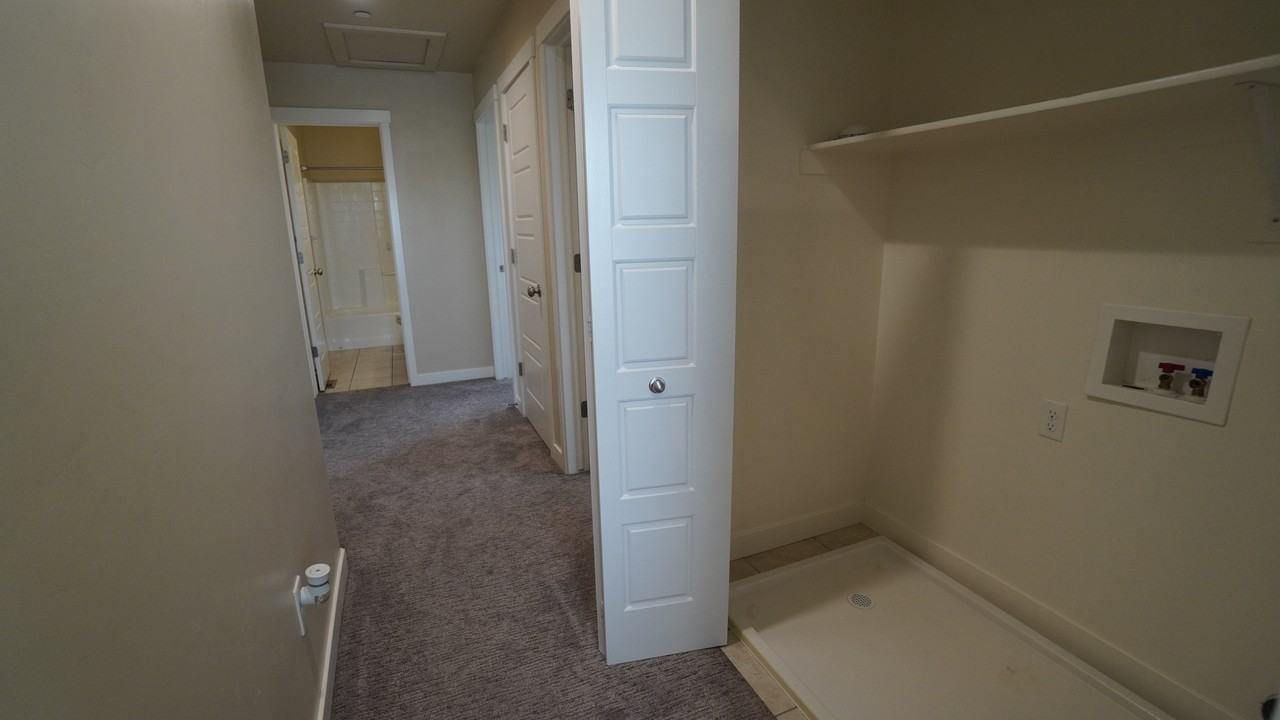 1203 E Roma Dr - Photo 6 of 37
