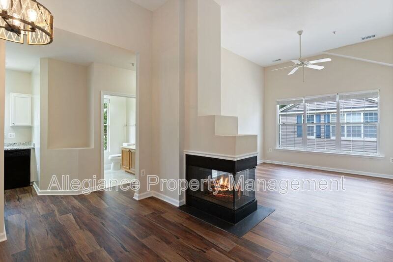 11400 Windleaf Ct #R - Photo 4 of 36