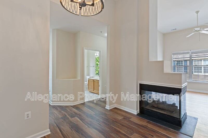 11400 Windleaf Ct #R - Photo 7 of 36