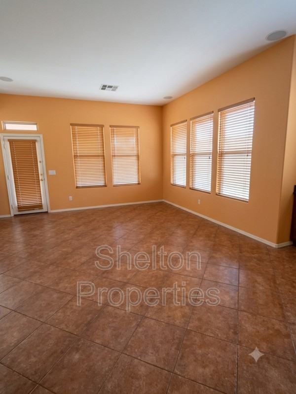15192 W Columbine Dr - Photo 5 of 13
