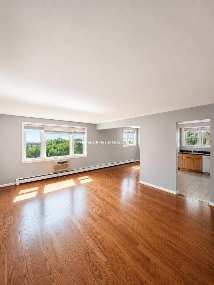 8644 Skokie Blvd #302A - Photo 3 of 12