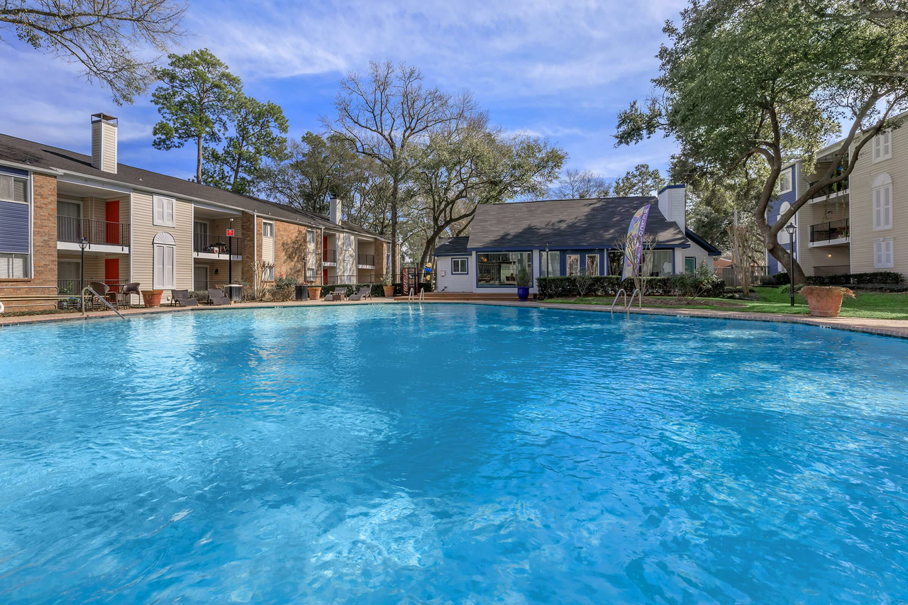 The 910 Apartments - Photo 3 of 20