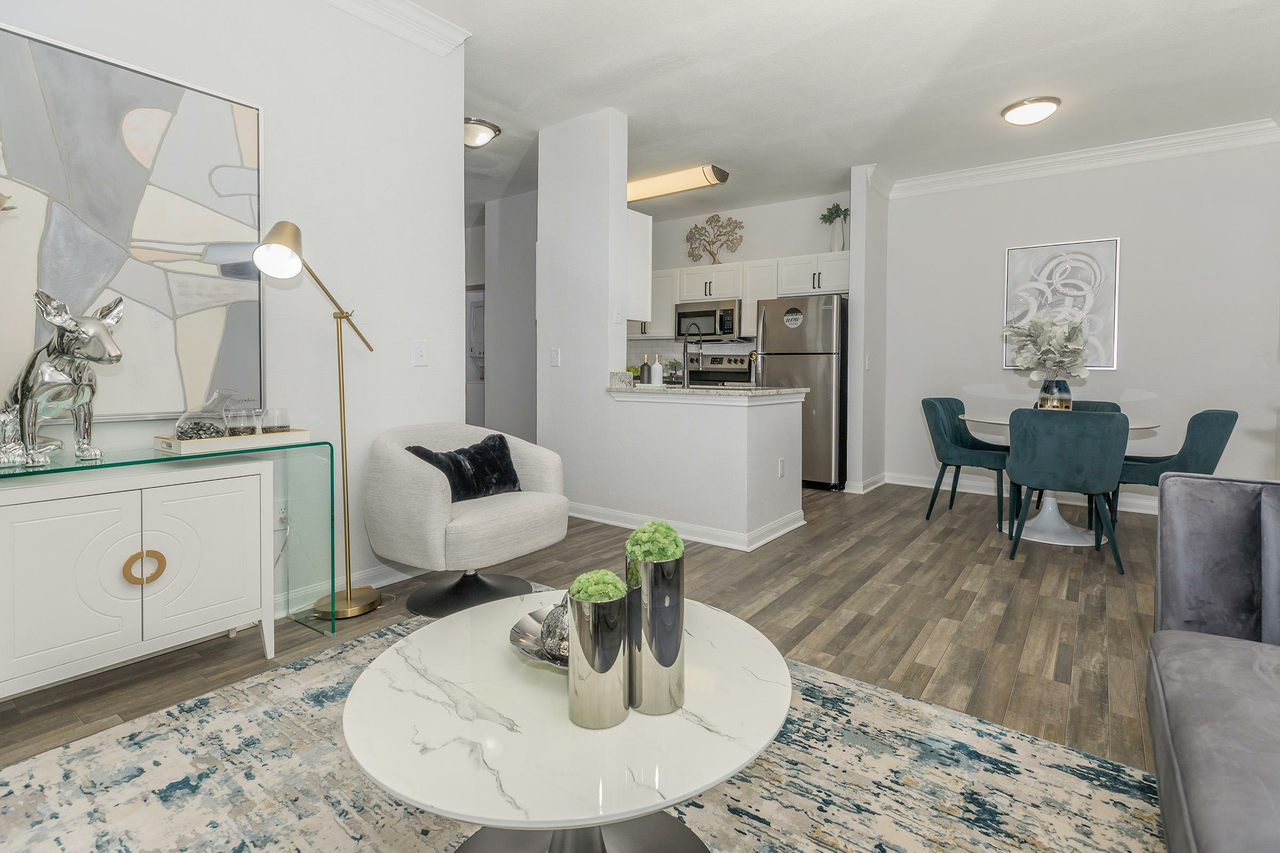 Wildwood Forest Apartments - Photo 6 of 23