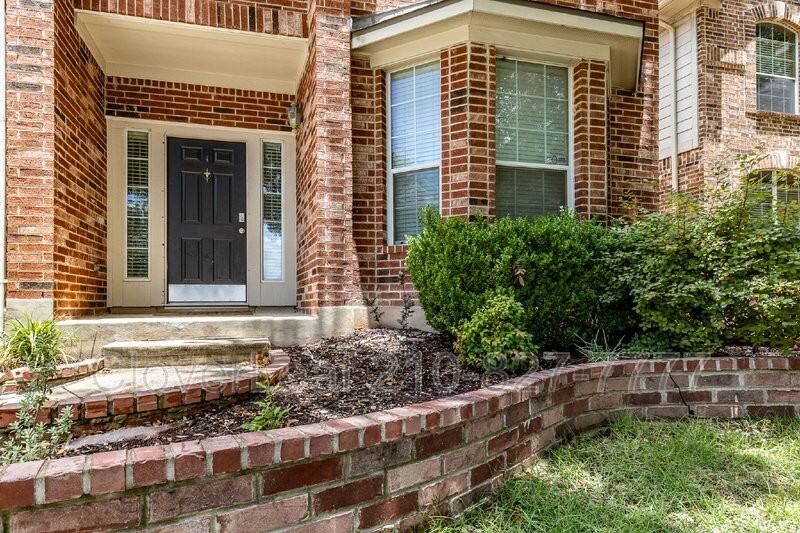 551 Ginsberg Dr - Photo 3 of 25