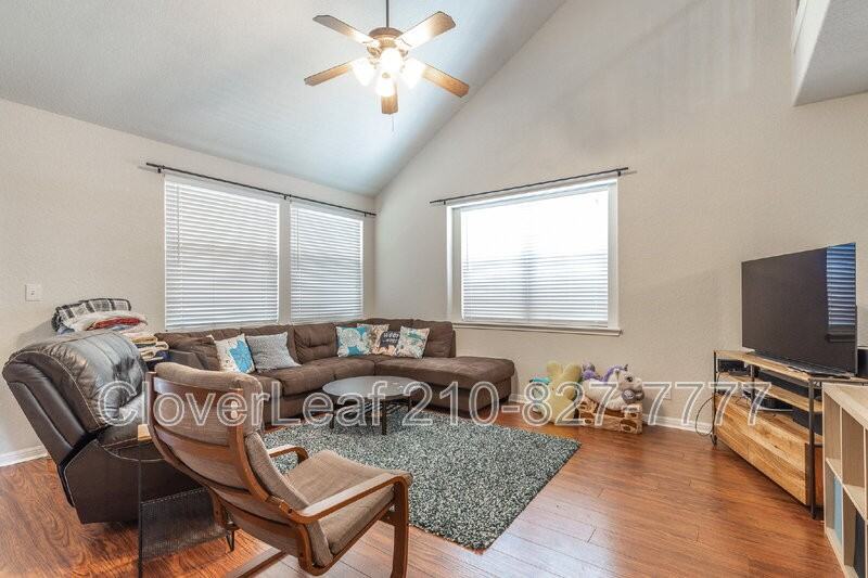 551 Ginsberg Dr - Photo 7 of 25
