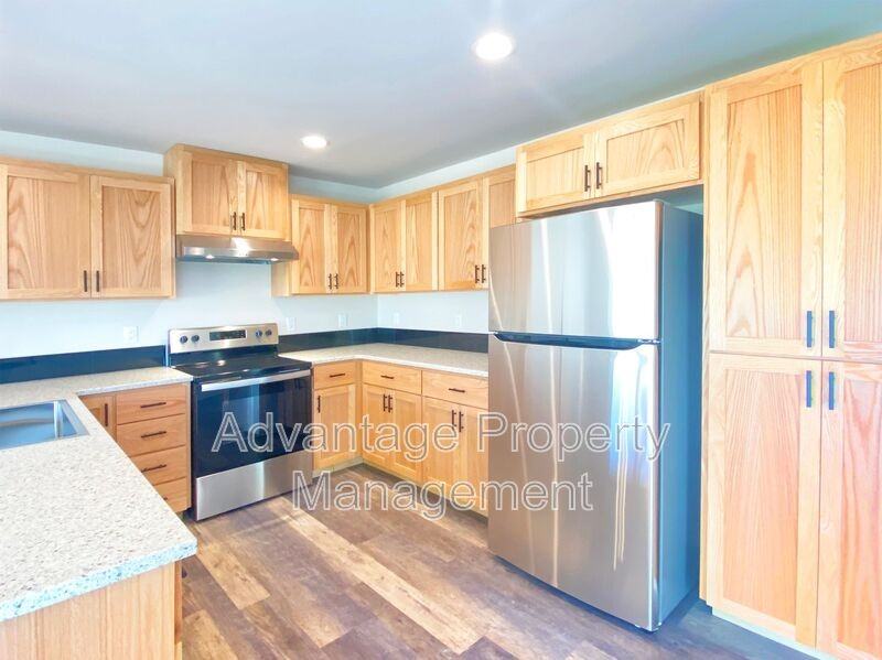 1786 S 9th St - Photo 3 of 18