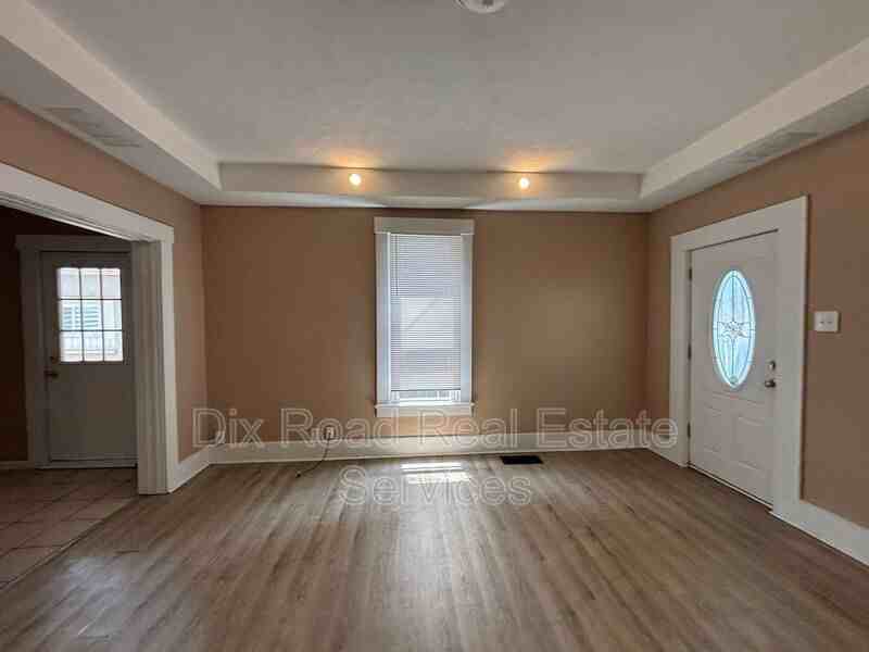 8 S River St - Photo 5 of 28