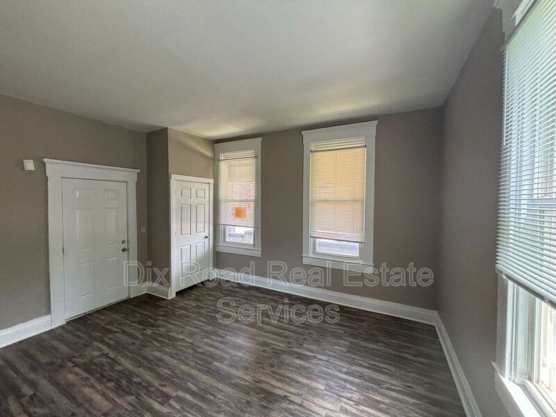 545 Rockdale Ave - Photo 6 of 22
