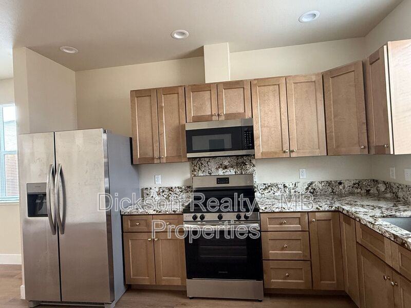 267 Cheney St #1 - Photo 5 of 18