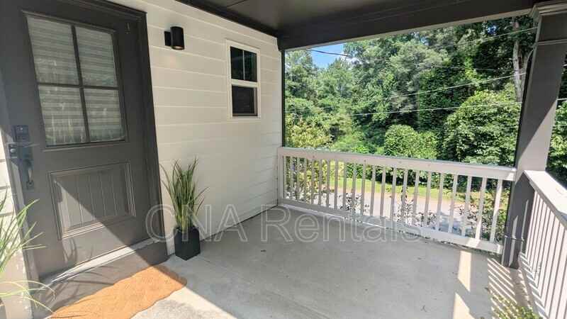 2367 Summit Ave Nw - Photo 3 of 29