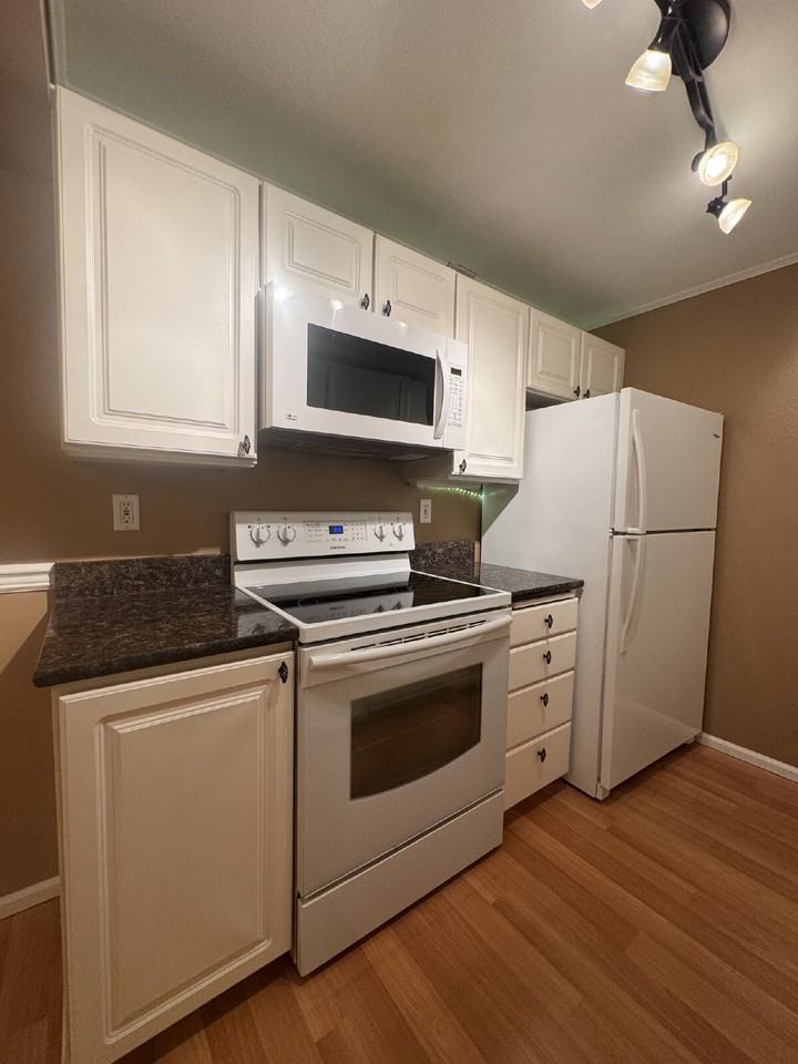 14200 Ne 171st St #A207 - Photo 7 of 17