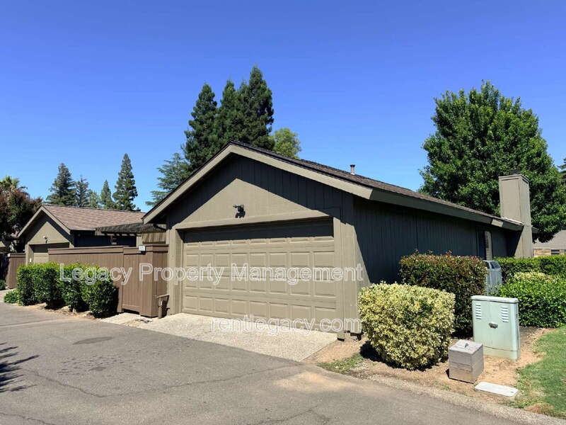 255 Munroe St - Photo 2 of 32