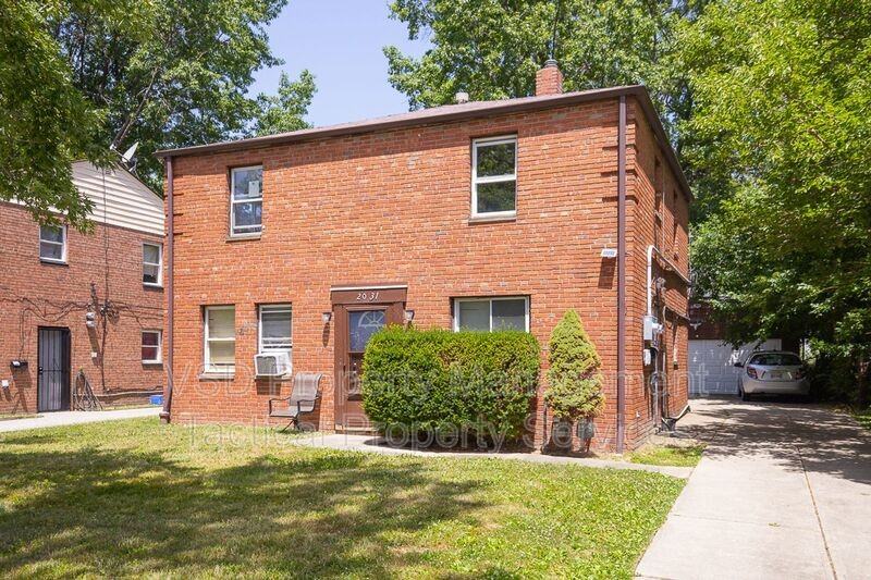 20131 Crystal Ave #UP - Photo 3 of 20
