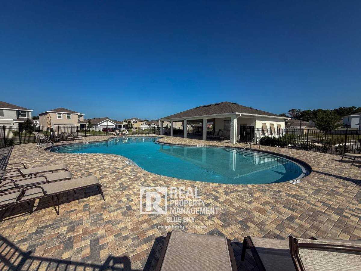 37420 Sharks Eye Ln - Photo 3 of 10