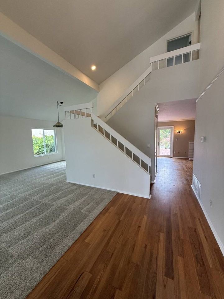 2604 Jacaranda Ave - Photo 2 of 10