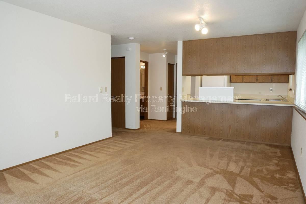 5511 32nd Ave Nw #202 - Photo 5 of 10