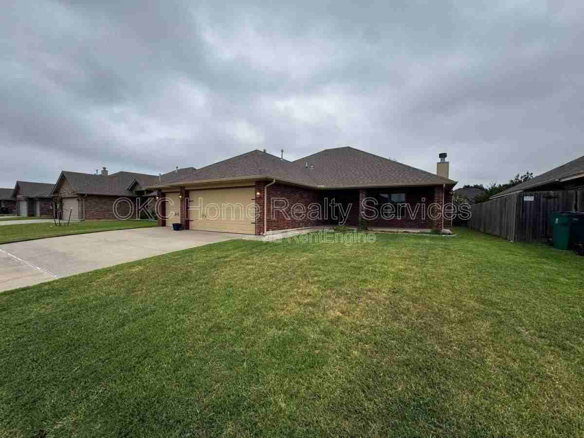 8020 Kaden Rd - Photo 3 of 10