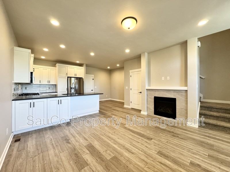 5531 Se Logan Ln - Photo 7 of 26