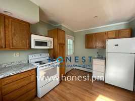 featured image of 12 Hunt St #1