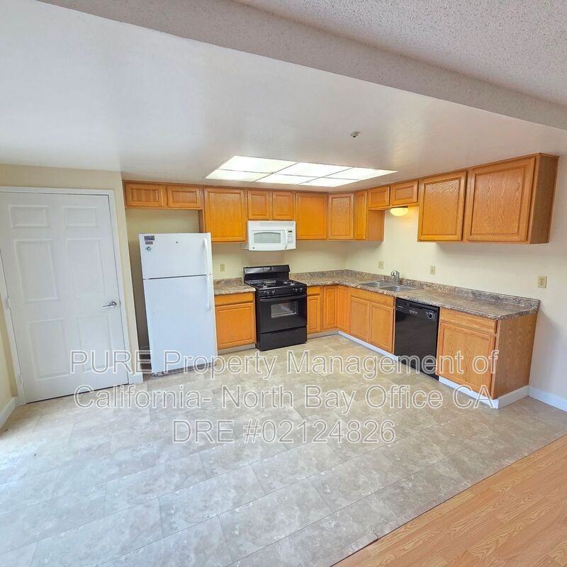 963 Santa Cruz Way - Photo 3 of 14