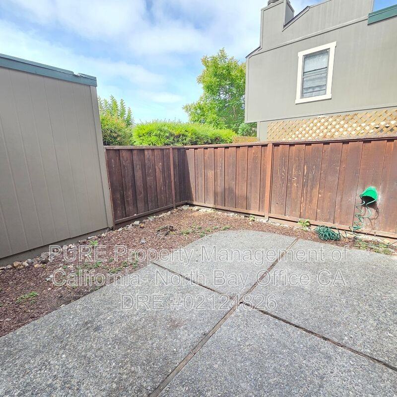 963 Santa Cruz Way - Photo 6 of 14