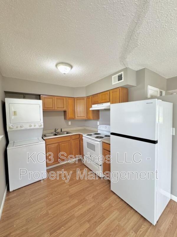 2601 Nw Frances St - Photo 7 of 12