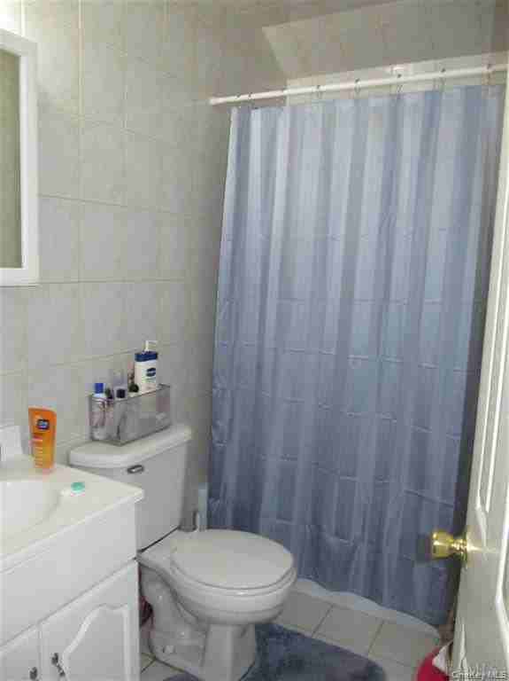 2207 Delanoy Ave - Photo 3 of 3