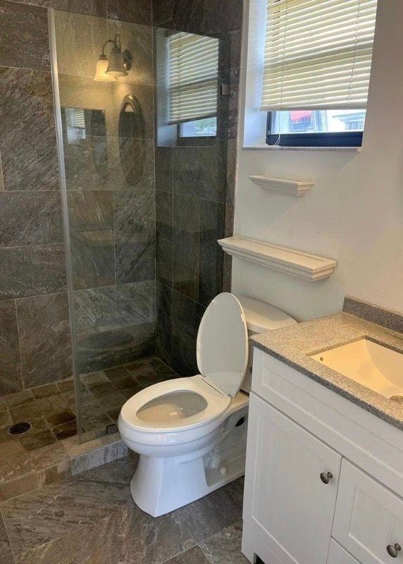 283 Nw 36th Ave - Photo 4 of 10