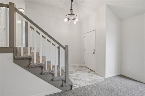 2521 Nw Richard Dr - Photo 5 of 36