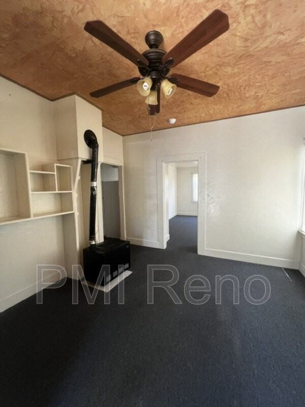 724 W 6th St #B - Photo 7 of 7
