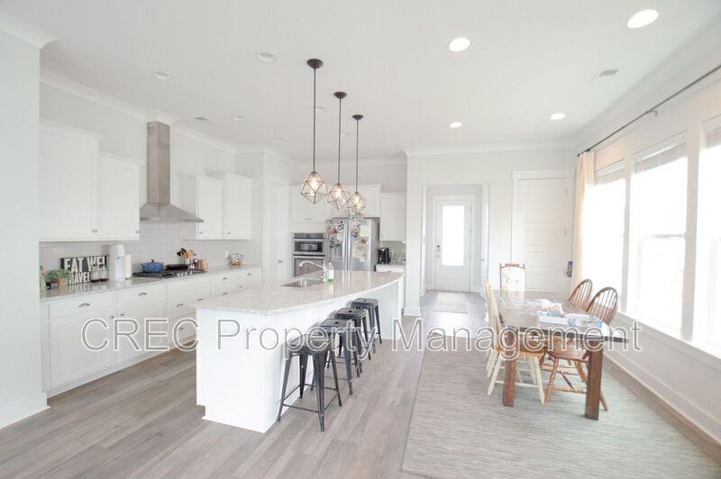 4507 Finn Blvd - Photo 4 of 33