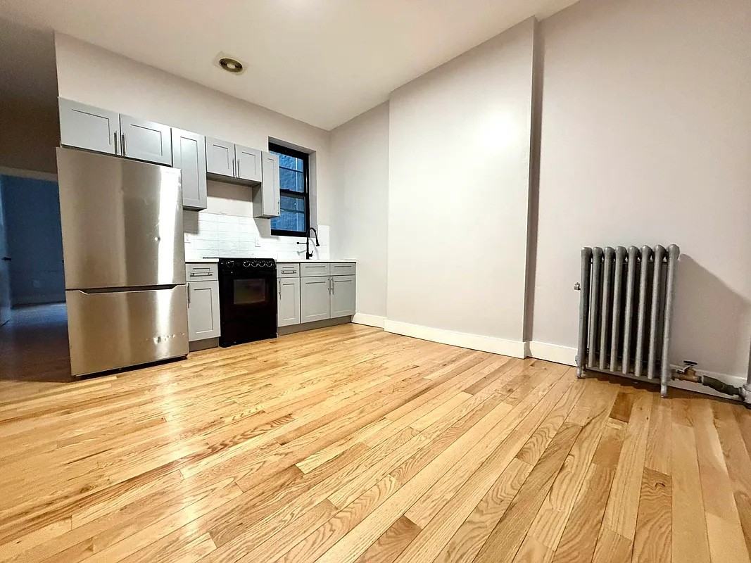 304 Stuyvesant Avenue #4 - Photo 2 of 6
