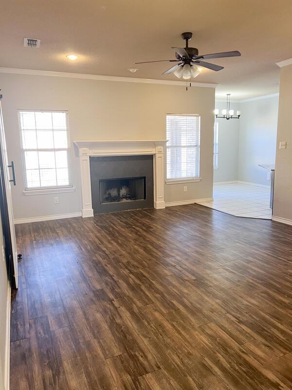 5424 99th St - Photo 4 of 11
