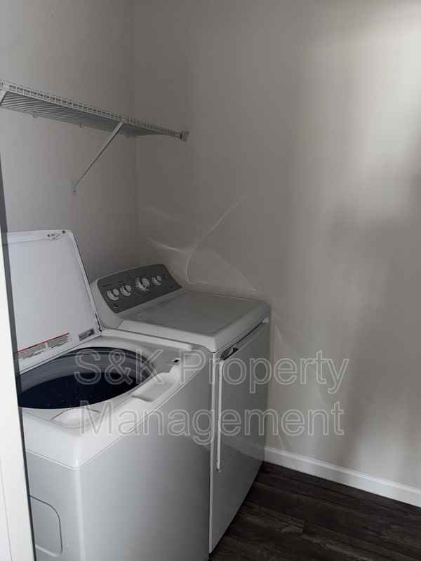 112 Overstreet Ct - Photo 7 of 11
