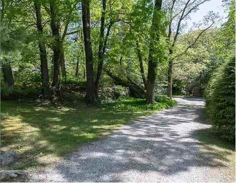 81 Woodchester Dr #BARN - Photo 2 of 8