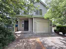 featured image of 1825 Sw Easy St
