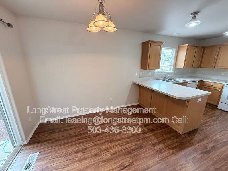 1825 Sw Easy St - Photo 6 of 31
