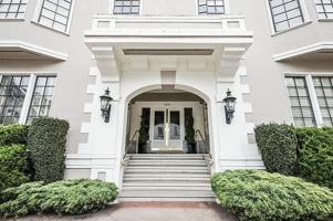 featured image of 2801 Jackson St