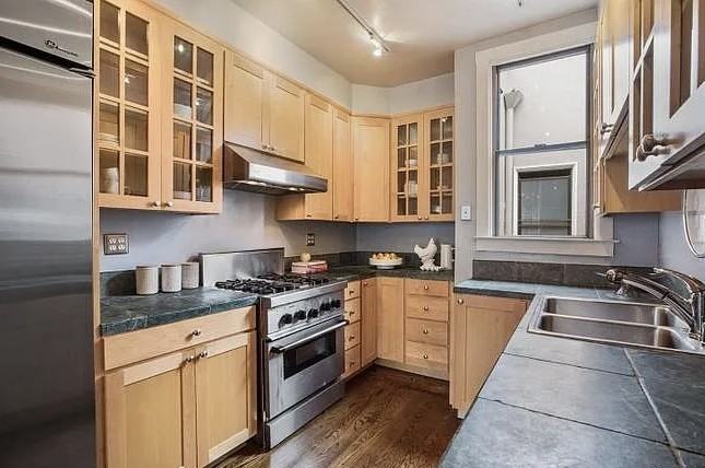 2801 Jackson St - Photo 5 of 16