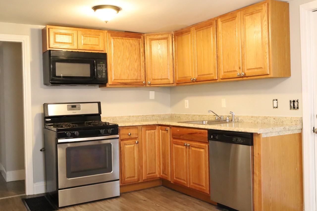 44 Smith St #44-5 - Photo 7 of 15