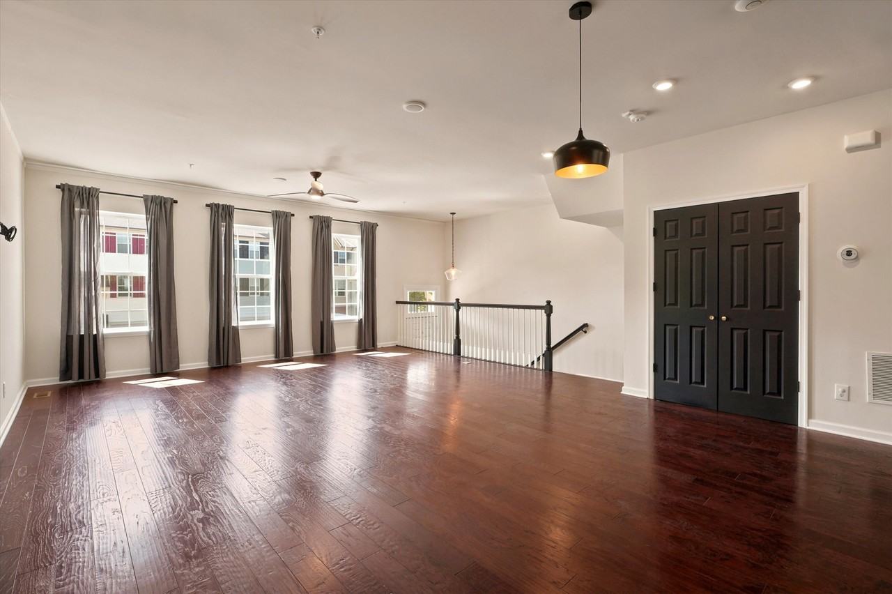 443 Tall Oaks Dr #NA - Photo 5 of 25