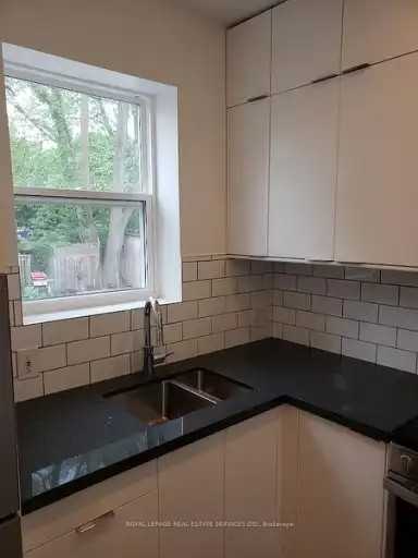 637 Woodbine Ave #2 - Photo 7 of 9